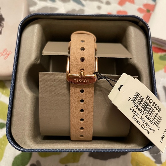 New Fossil Watch Tillie Leather Strap Rose Gold - Picture 2 of 3